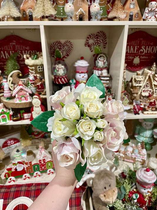 Light Pink & White Georgia Rose Bouquet