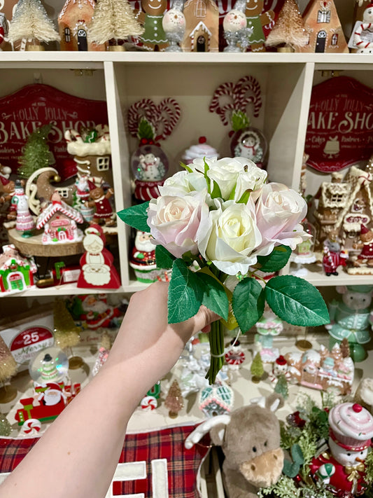 Light Pink & White Georgia Rose Bouquet