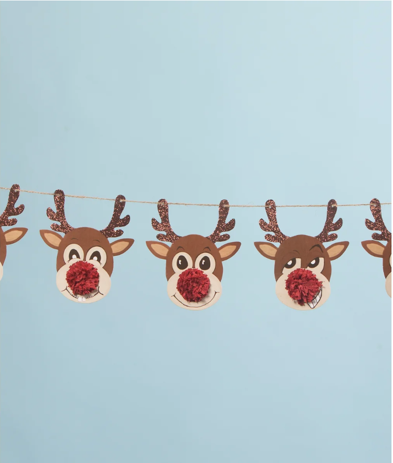 Reindeer Games Garland