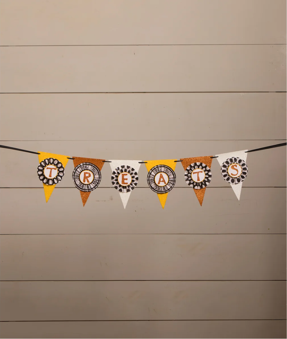 Treats Candy Corn Garland